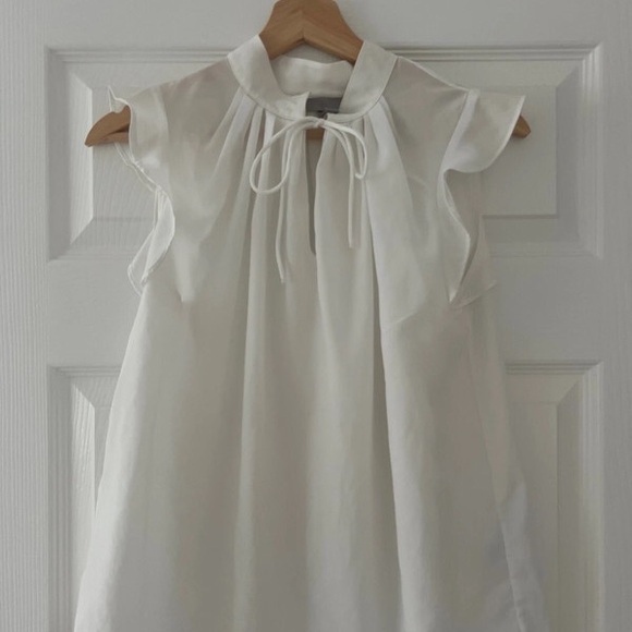 Tops - White Ruffle Sleeve Blouse